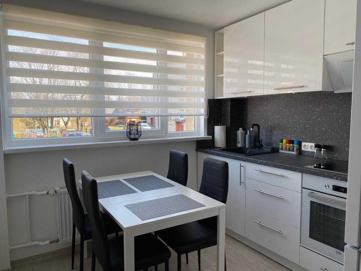 Centra Apartamenti Alūksne Buitenkant foto