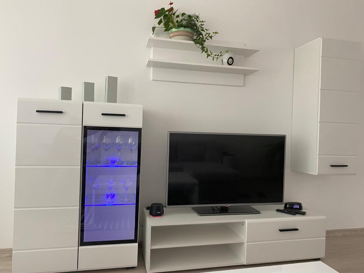 Centra Apartamenti Alūksne Buitenkant foto